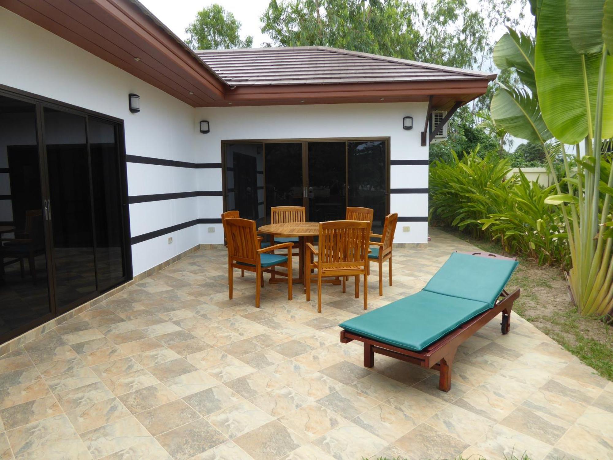 Tropicana Beach Villa At Vip Resort Бан-Пе Номер фото
